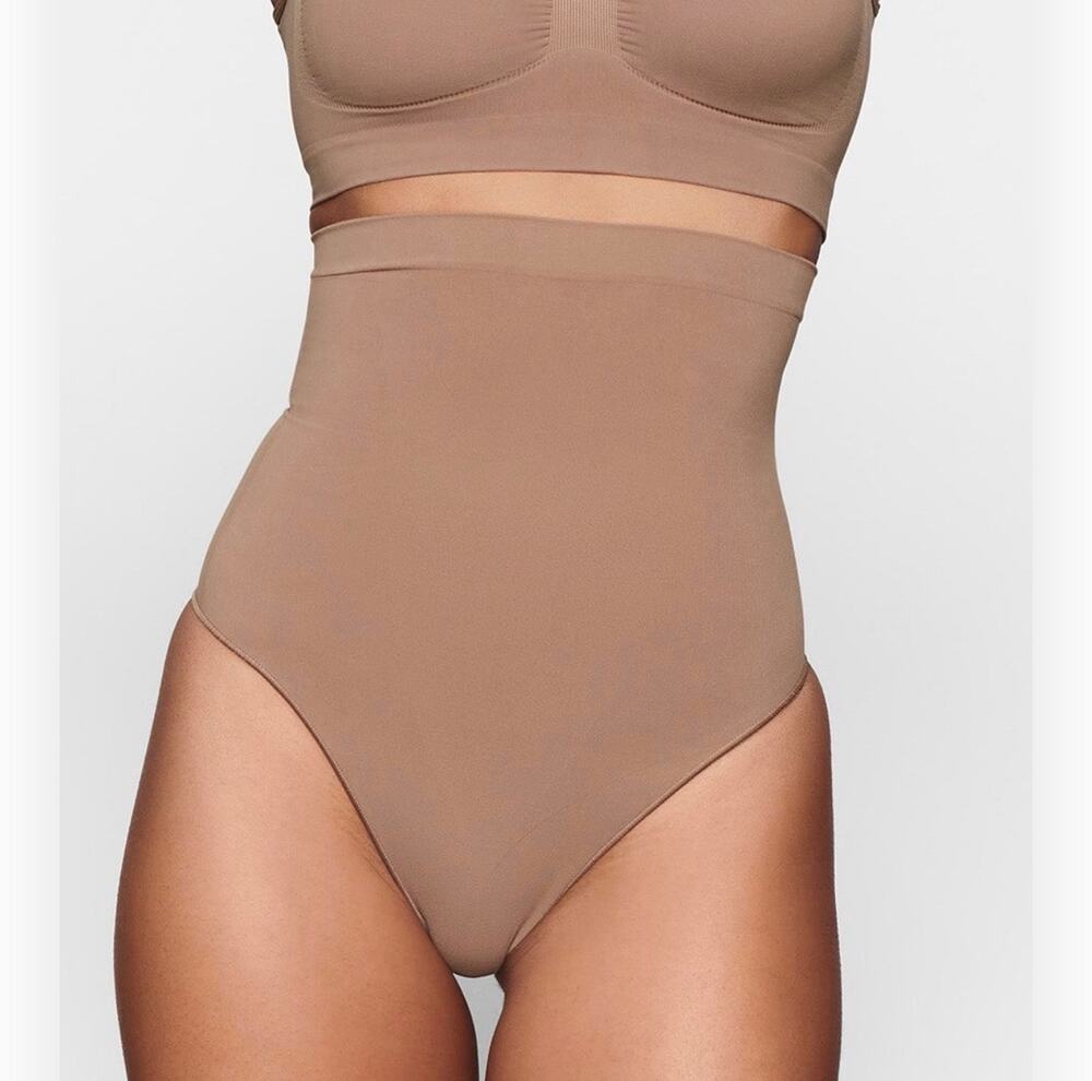 New skims seamless sculpt high waisted thong Micah size XXS